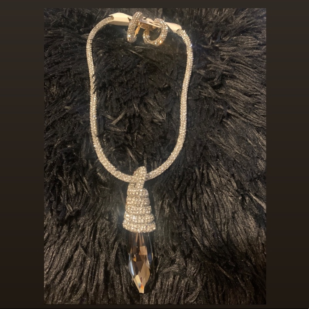 Necklace with earrings